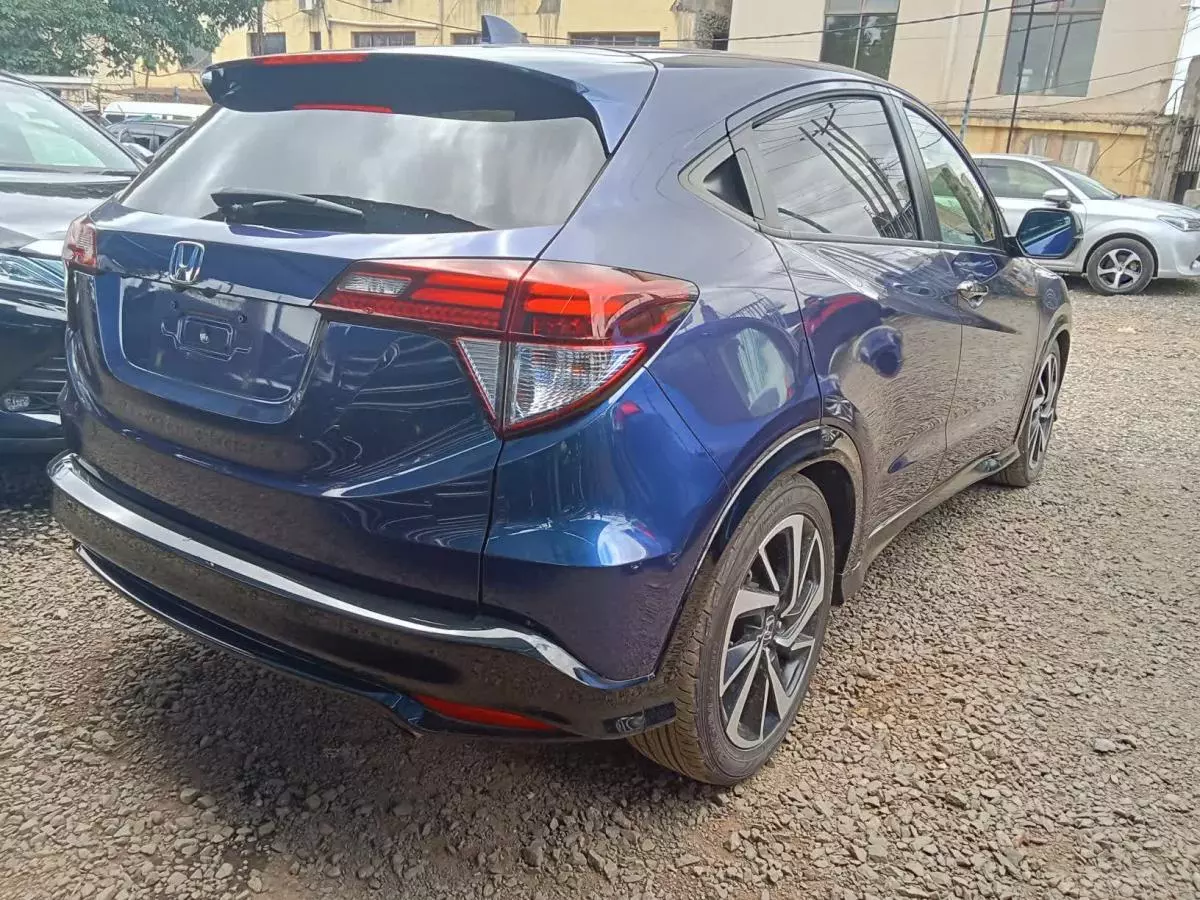 Honda Vezel    - 2017