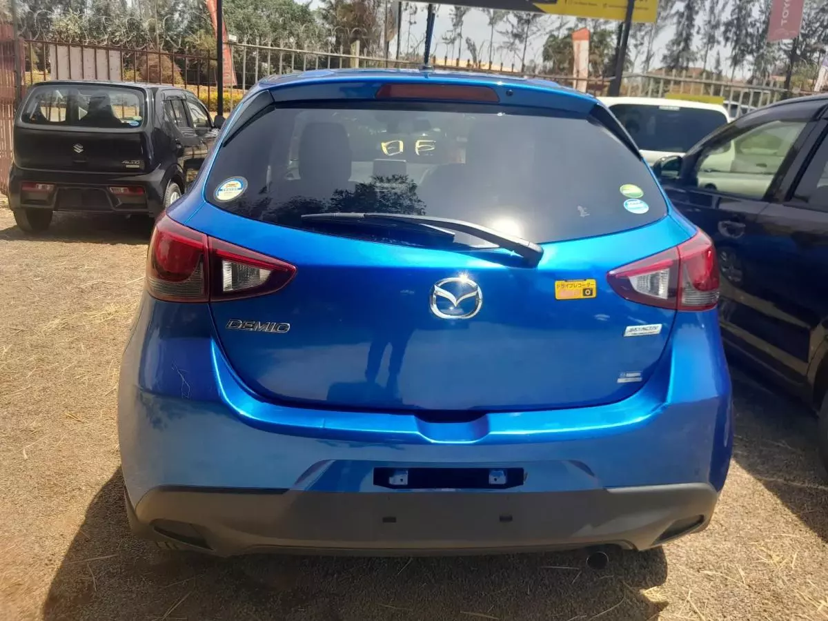 Mazda Demio - 2015