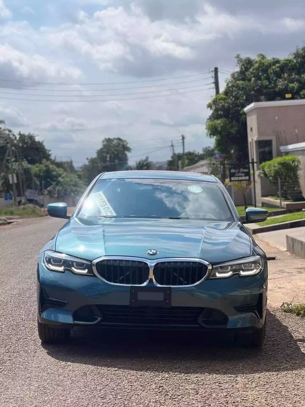 BMW 330i   - 2022