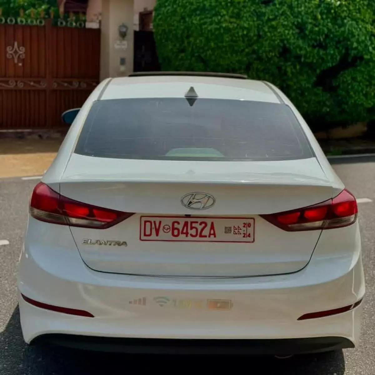 Hyundai Elantra   - 2017