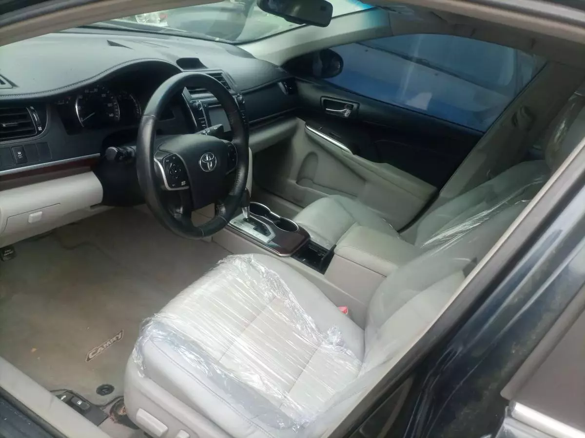 Toyota Camry - 2014