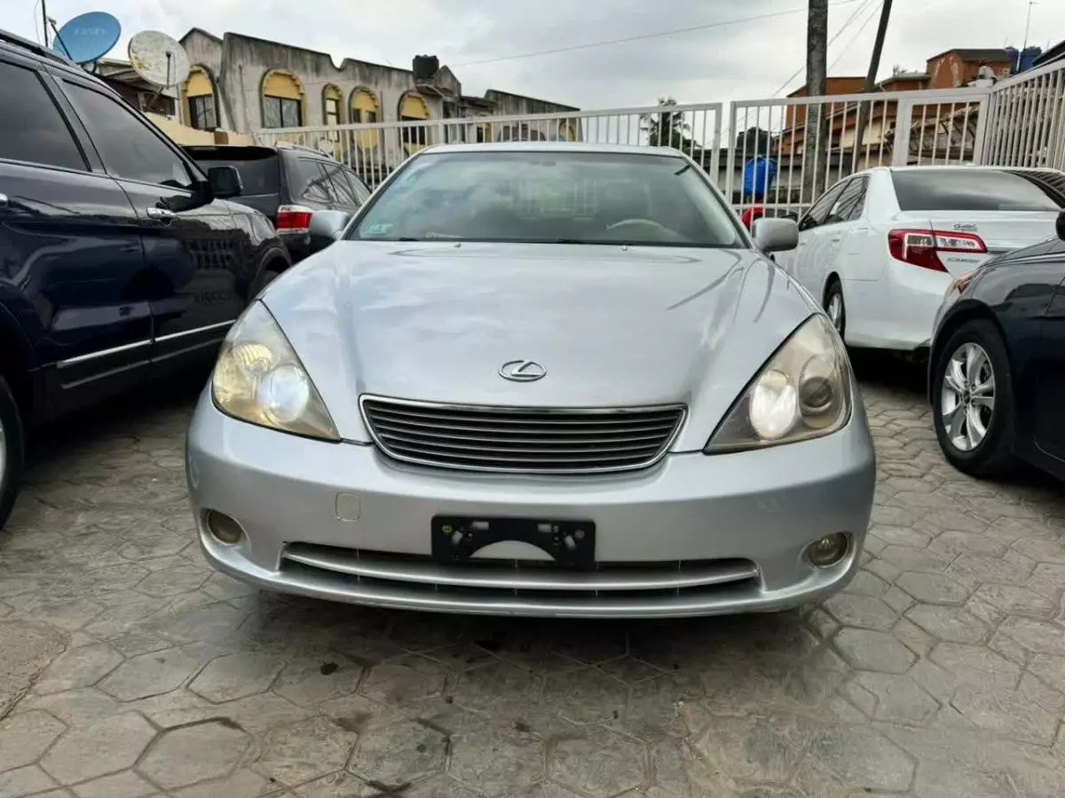 Lexus ES 330   - 2005