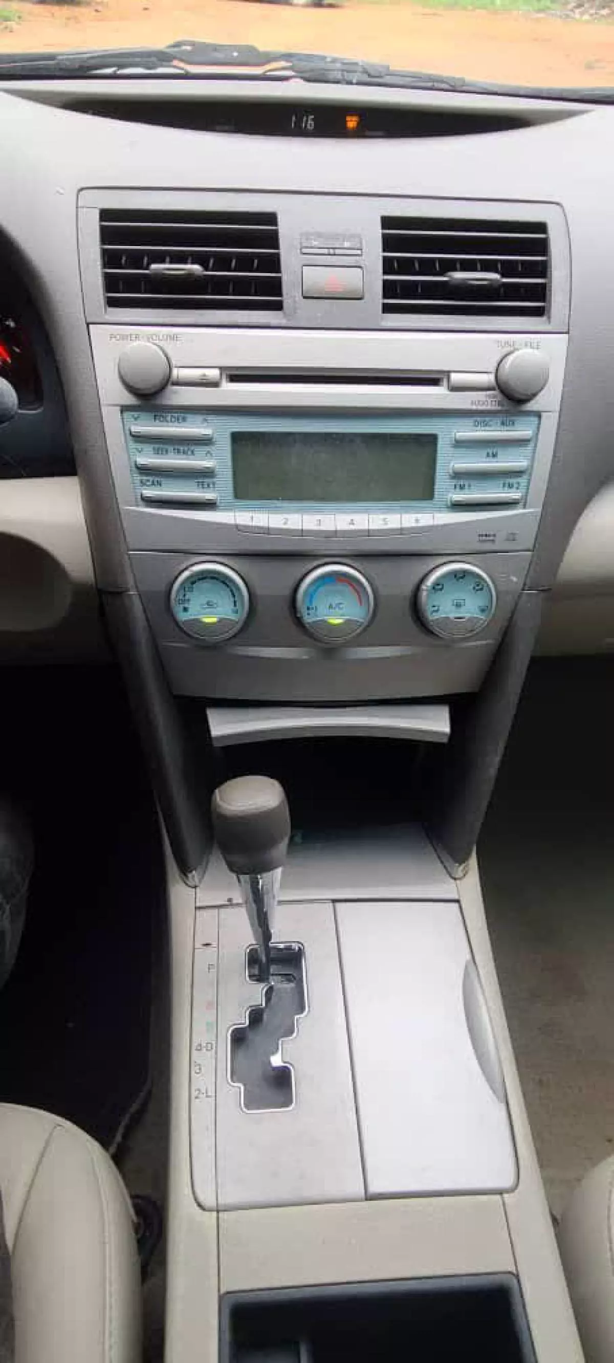 Toyota Camry - 2009