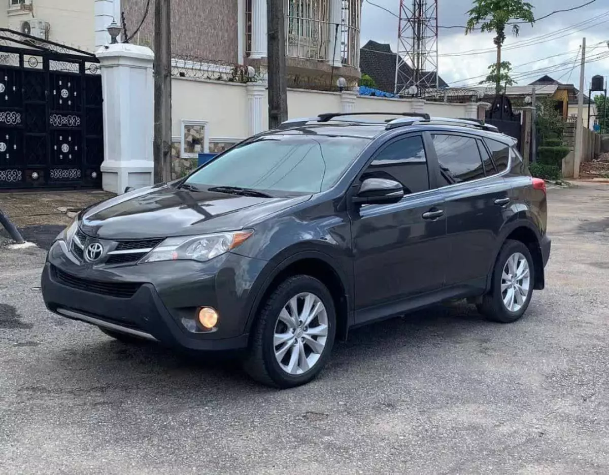 Toyota RAV 4   - 2013