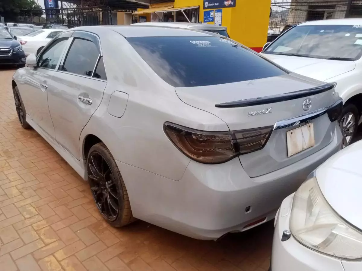 Toyota Mark X   - 2014