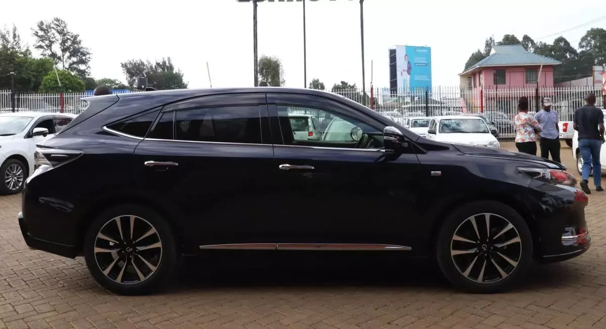 Toyota Harrier GS   - 2017