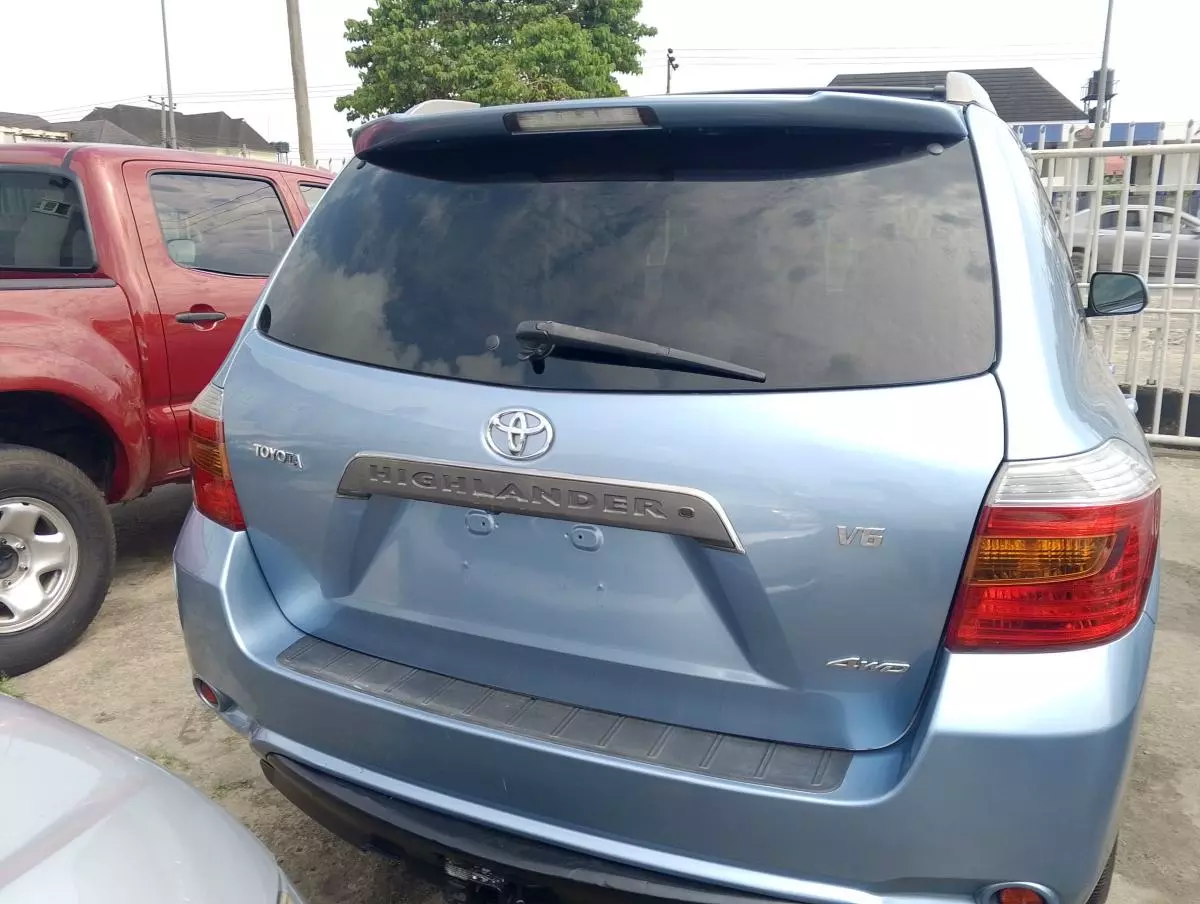 Toyota Highlander   - 2008