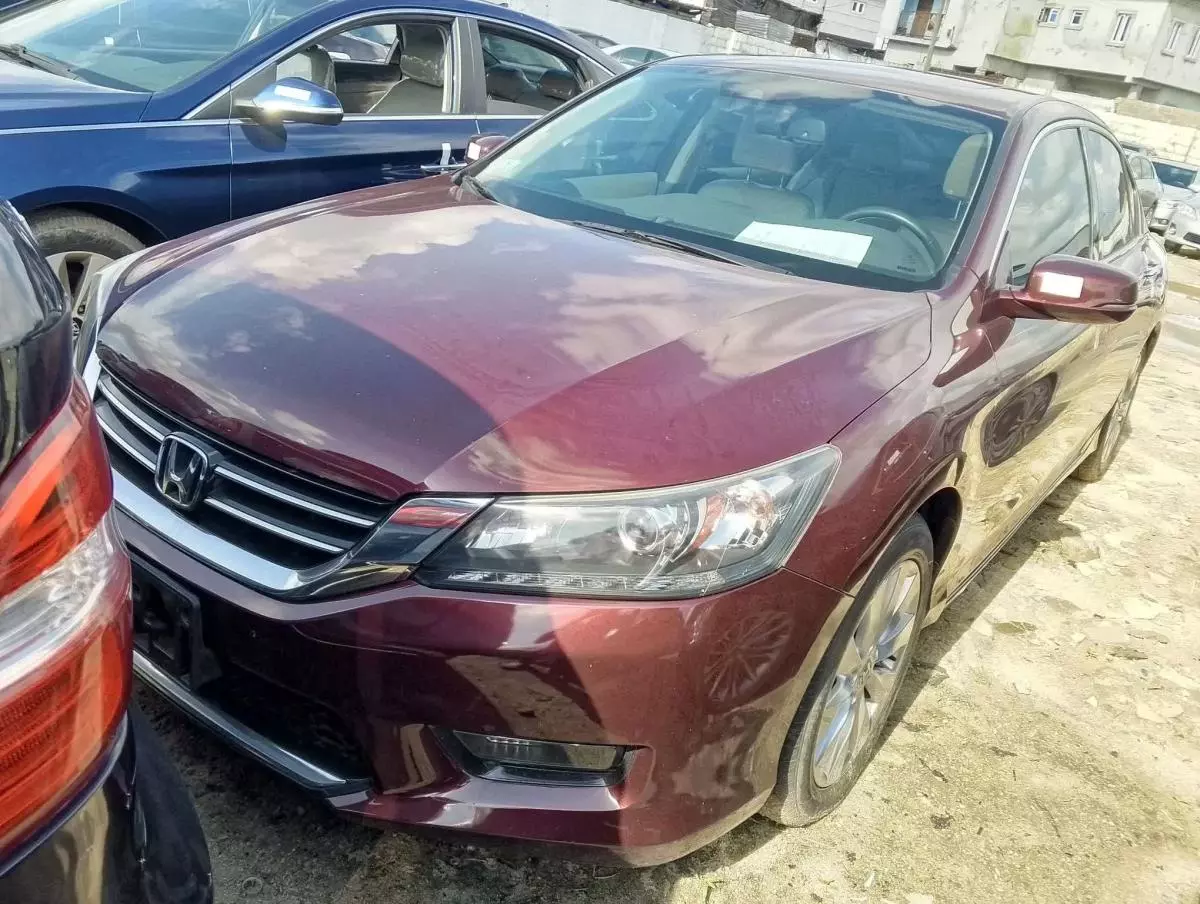 Honda Accord   - 2015