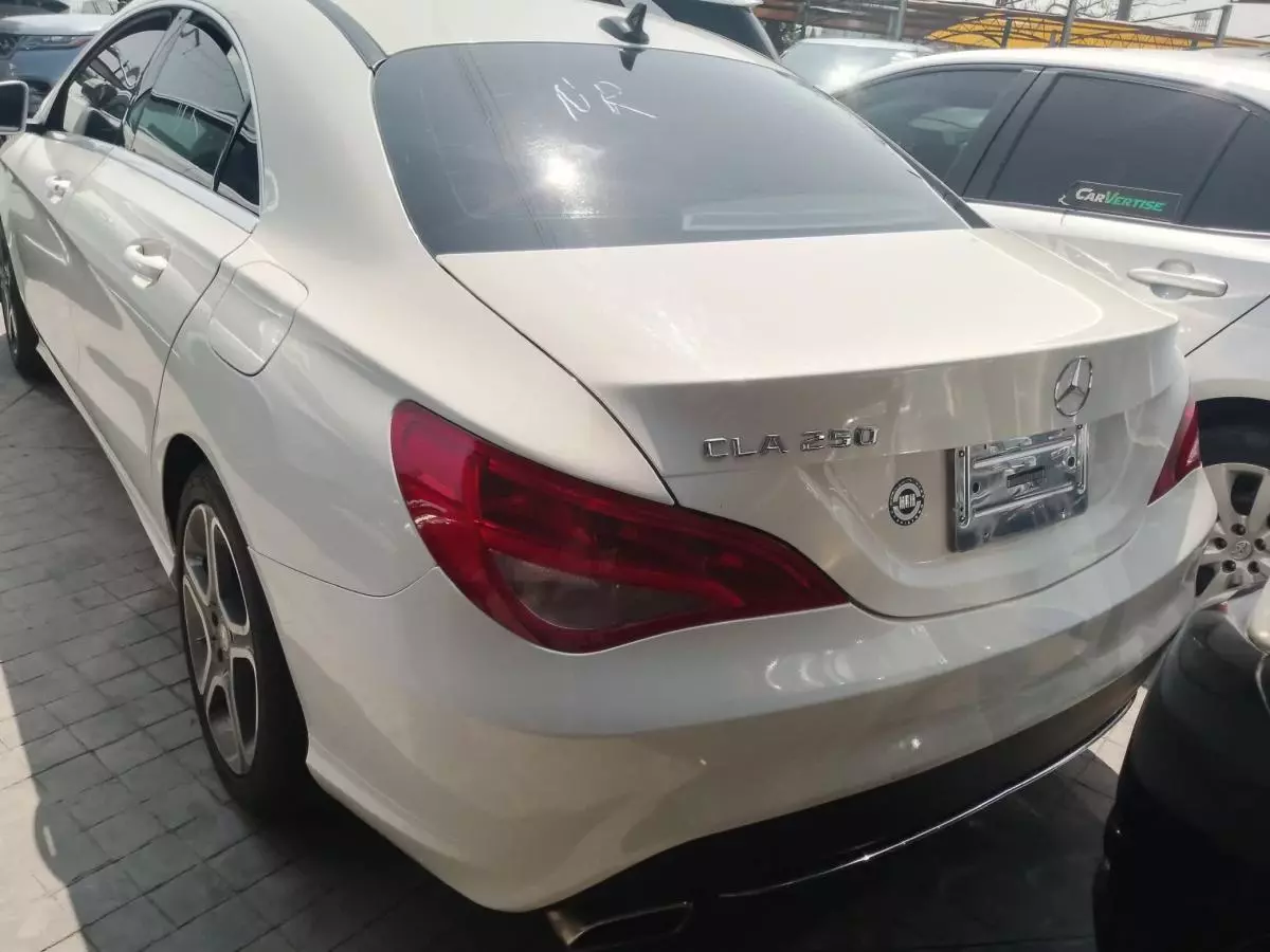 Mercedes-Benz CLA 250   - 2014