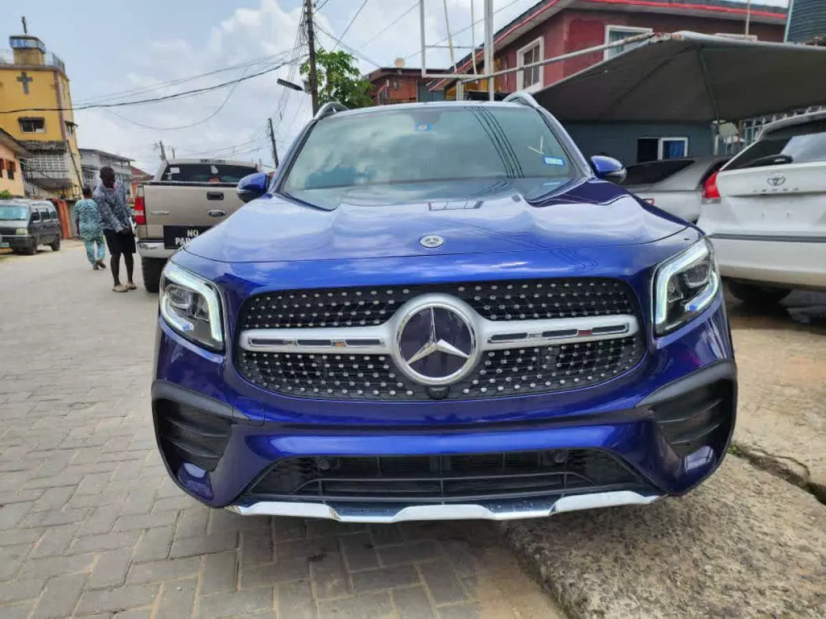 Mercedes-Benz GLB 250   - 2021