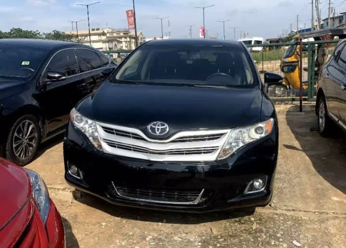 Toyota Venza   - 2013