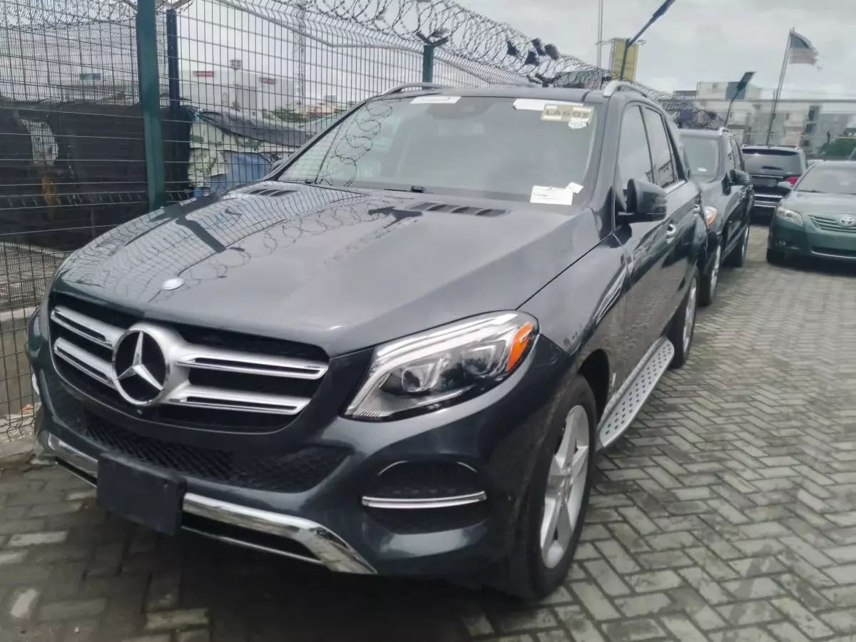 Mercedes-Benz GLE 350   - 2016