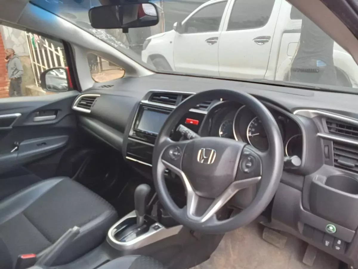 Honda Fit   - 2017