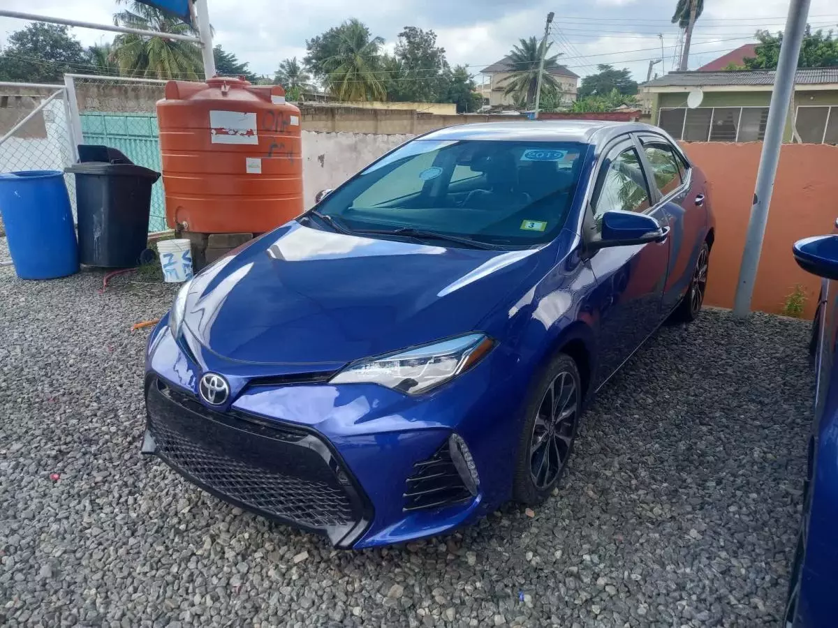 Toyota Corolla   - 2019