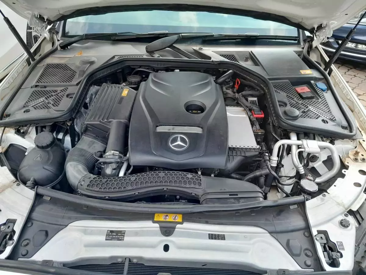 Mercedes-Benz C 180 - 2014