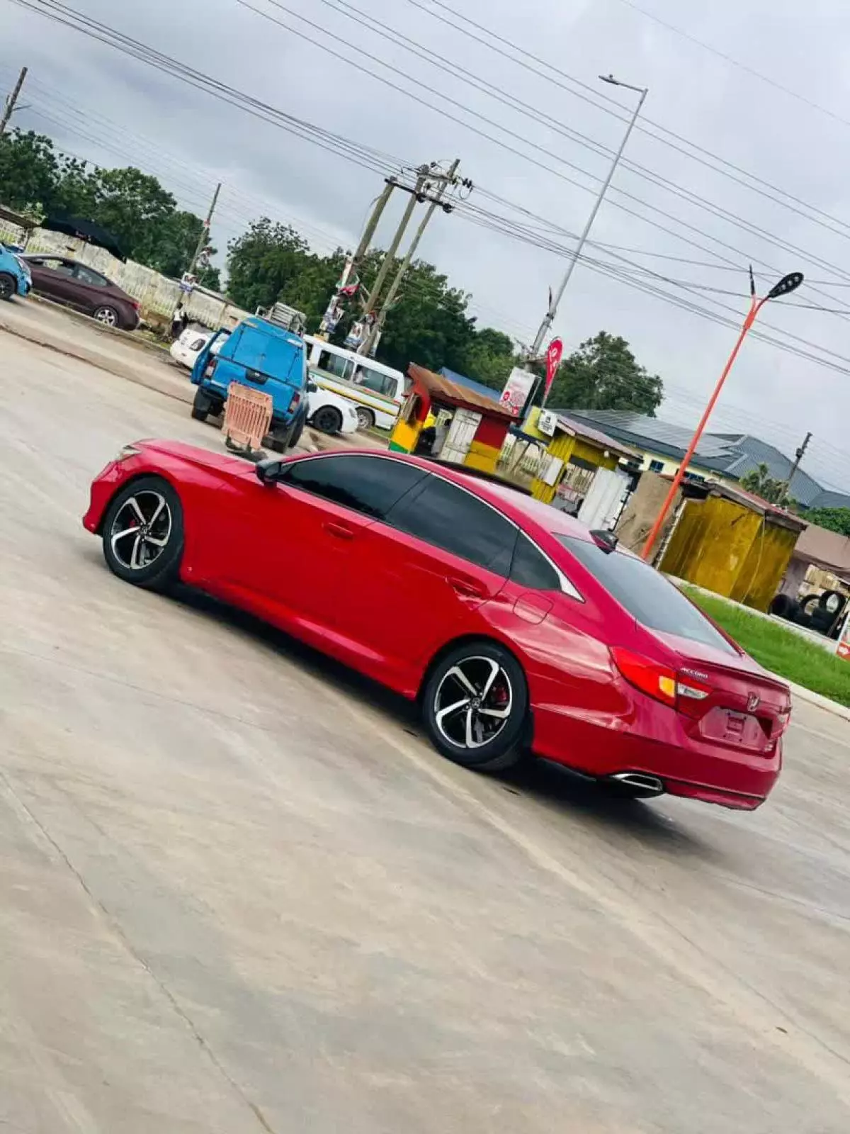 Honda Accord   - 2018