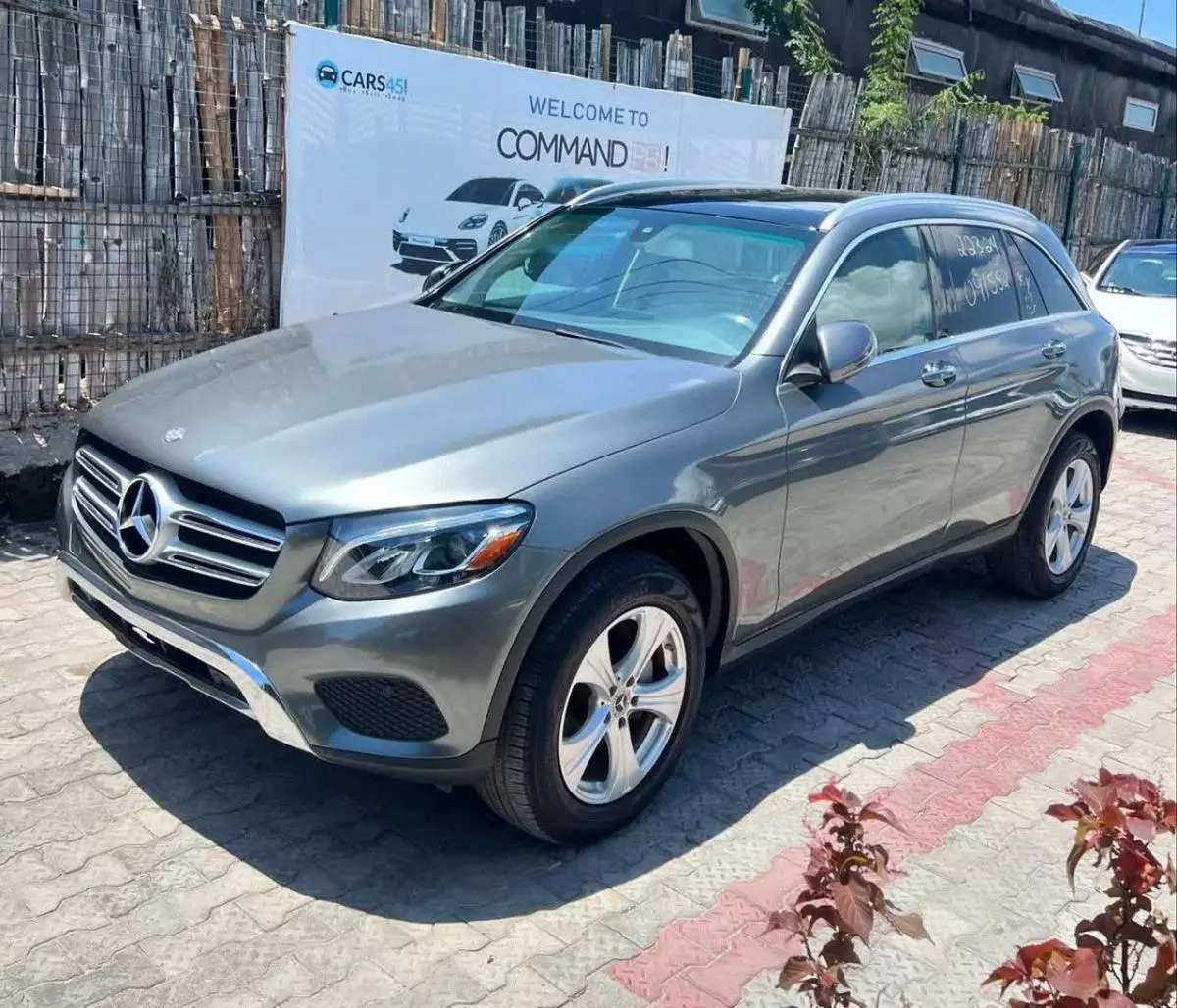 Mercedes-Benz GLC 300   - 2018