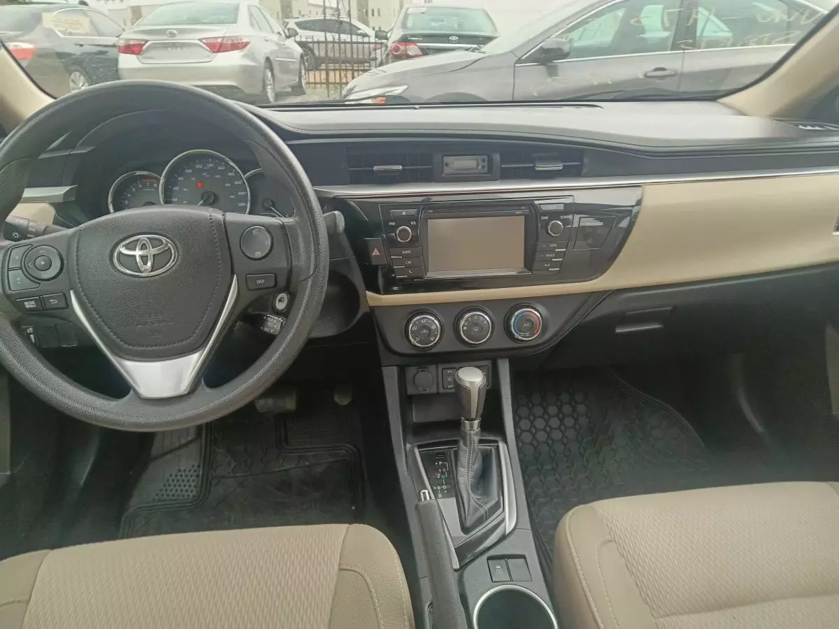 Toyota Corolla   - 2015