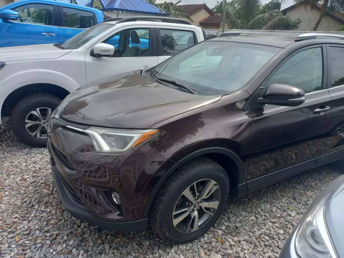 Toyota Rav4   - 2018