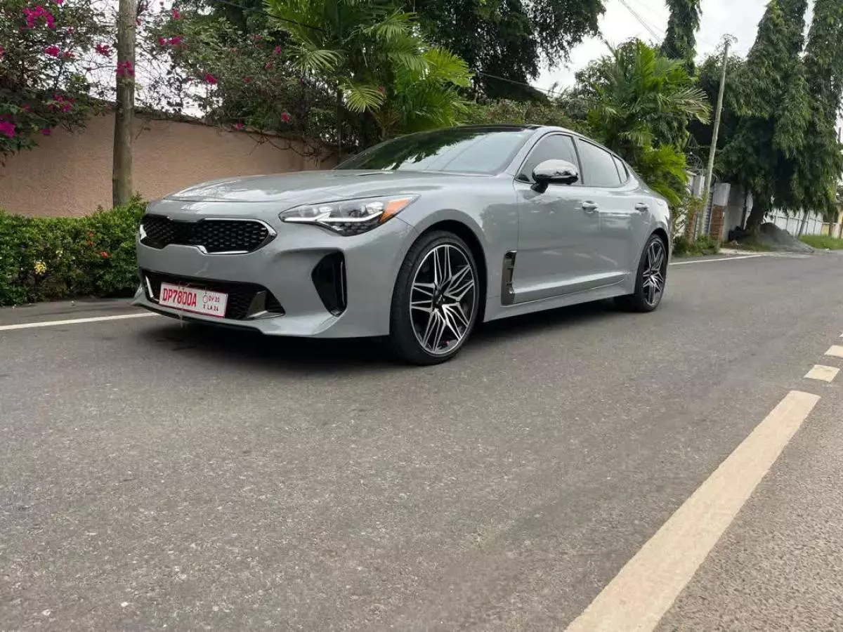 KIA Stinger   - 2023