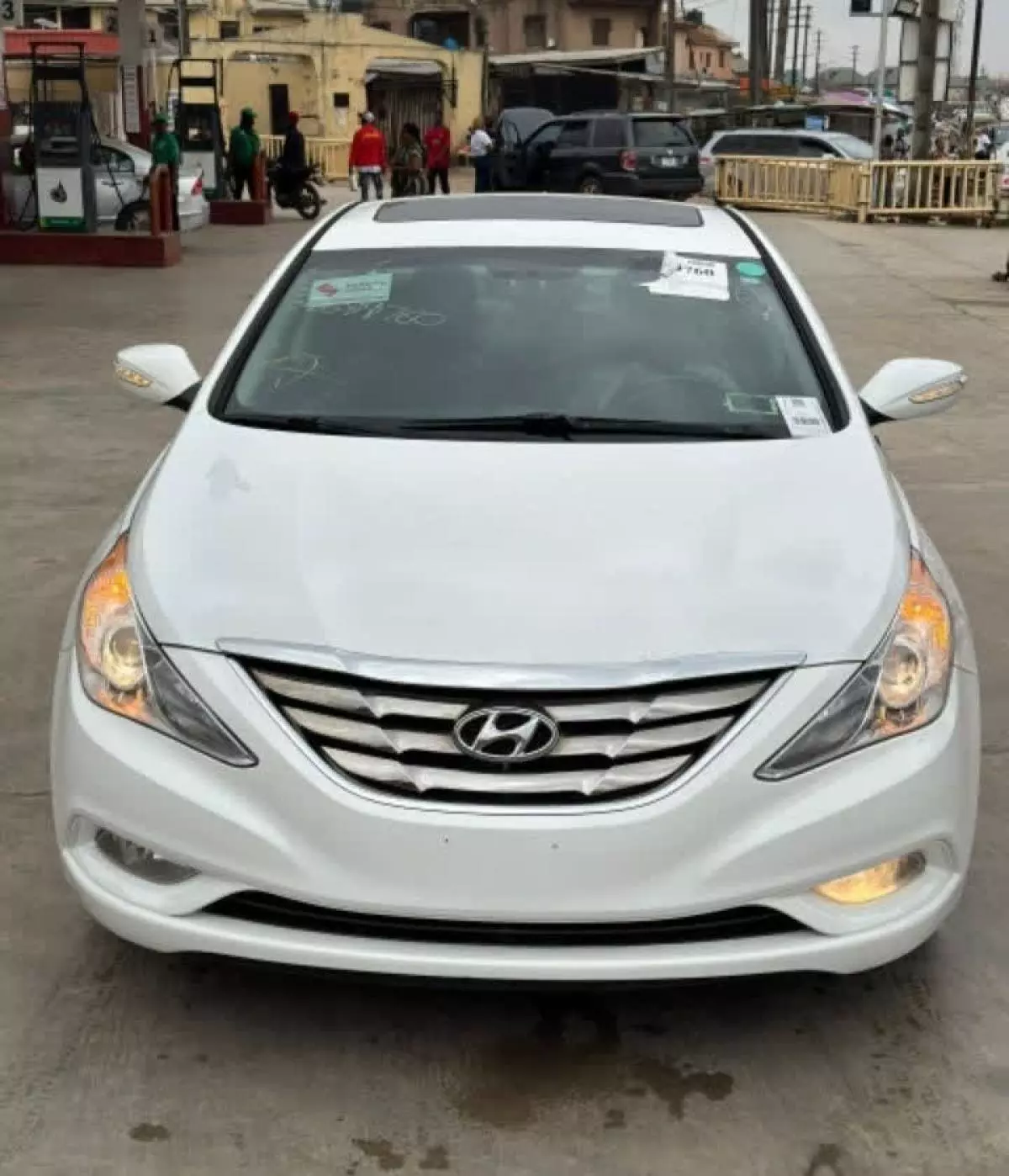 Hyundai Sonata   - 2013