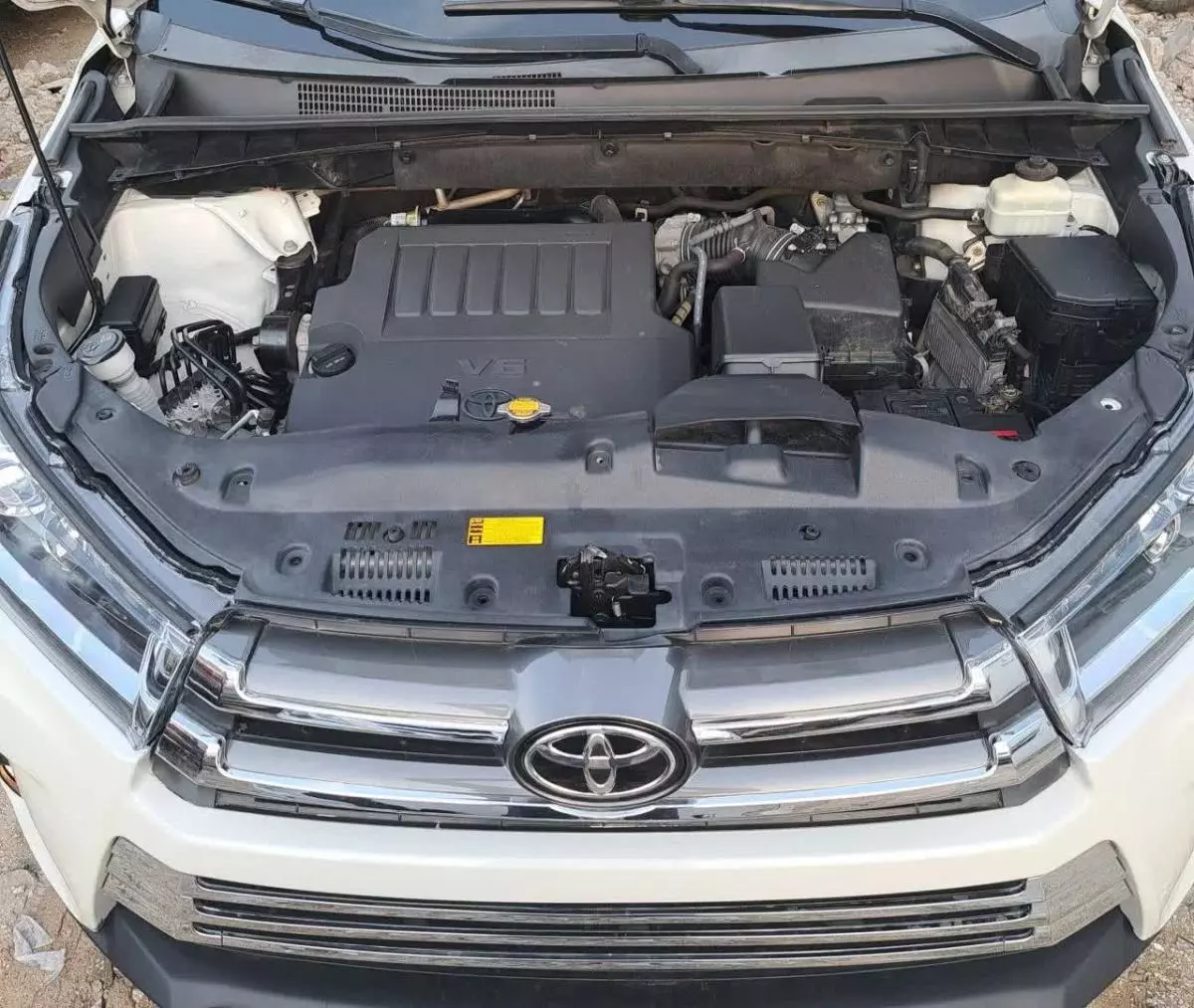 Toyota Highlander   - 2015