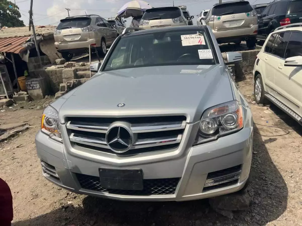 Mercedes-Benz GLK 350   - 2012