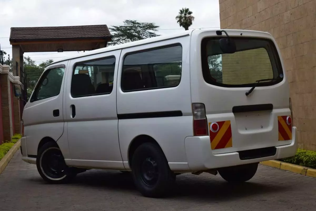 Nissan Caravan  - 2012