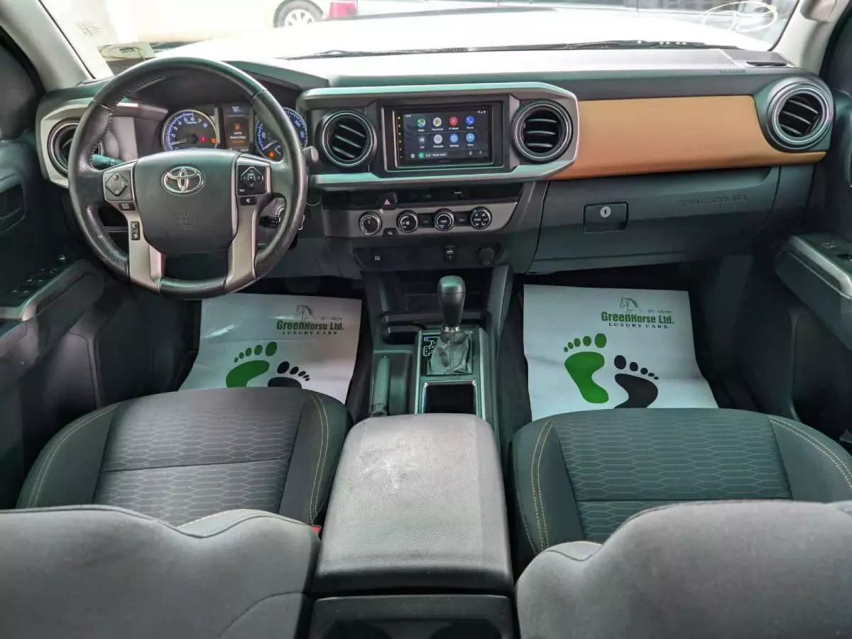 Toyota Tacoma   - 2013