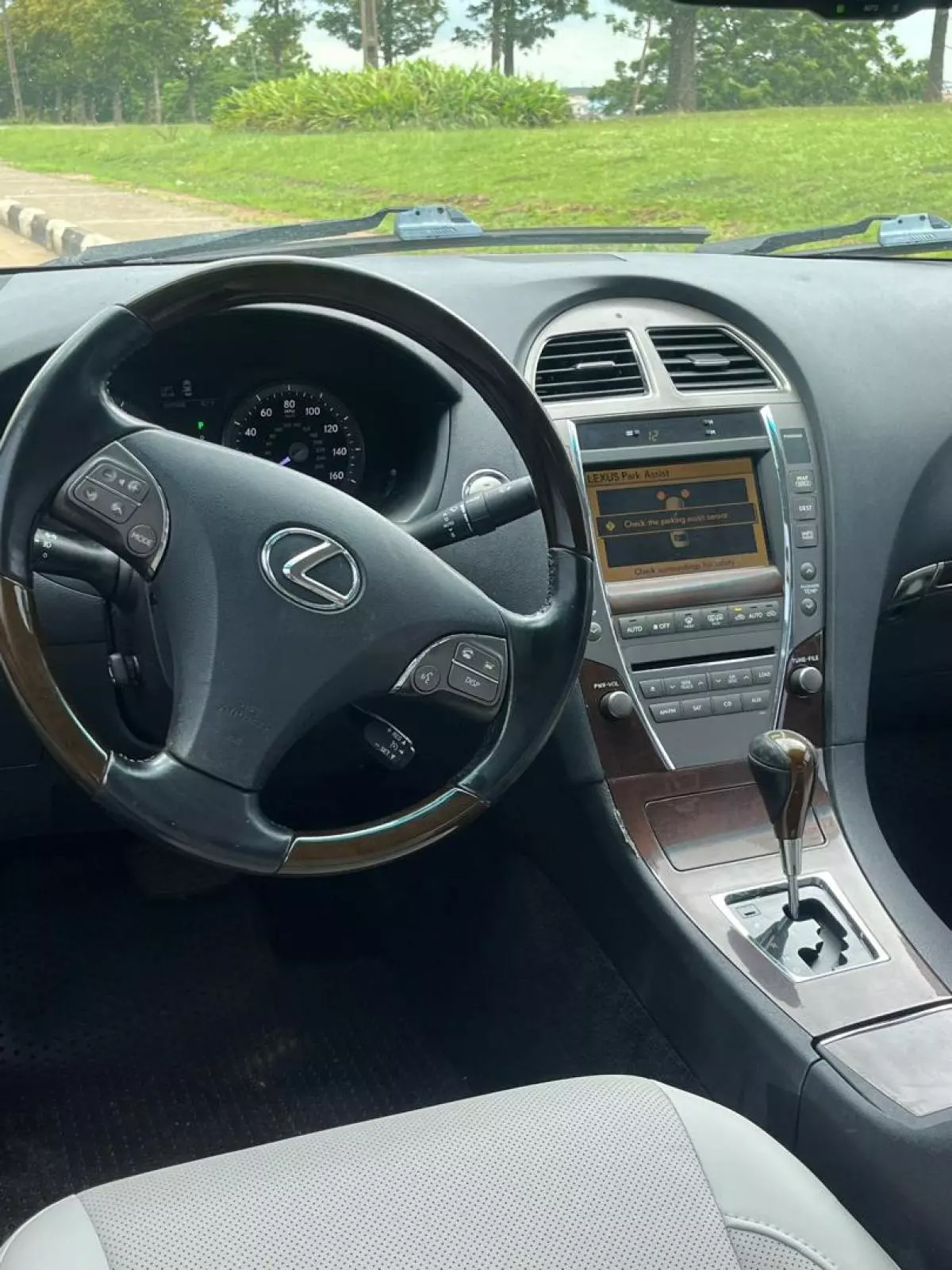 Lexus ES 350   - 2011