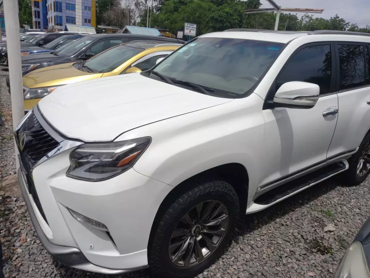 Lexus GX 460   - 2022