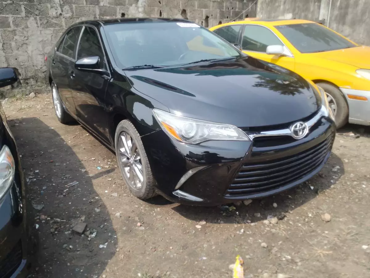 Toyota Camry   - 2015