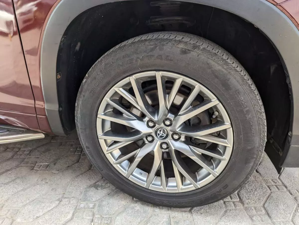 Toyota Highlander - 2015