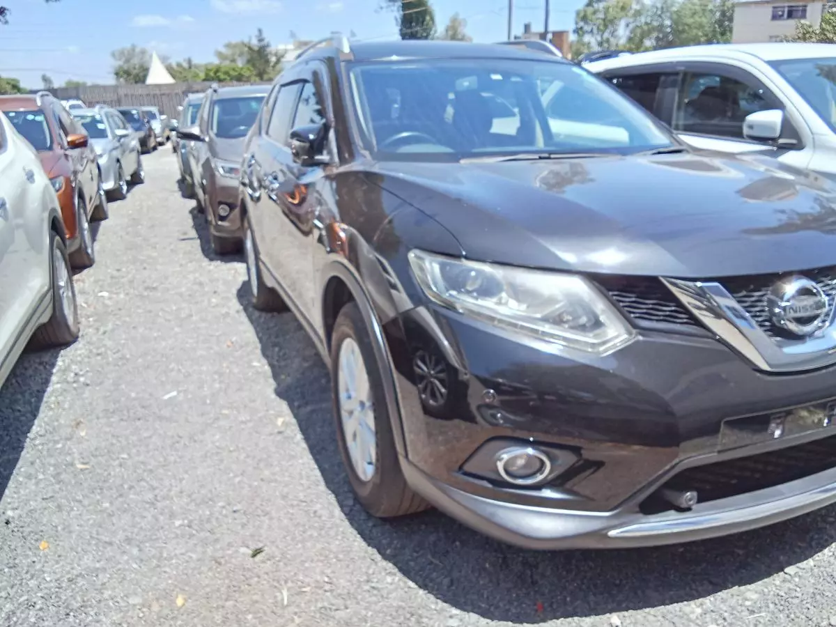 Nissan X-Trail   - 2018