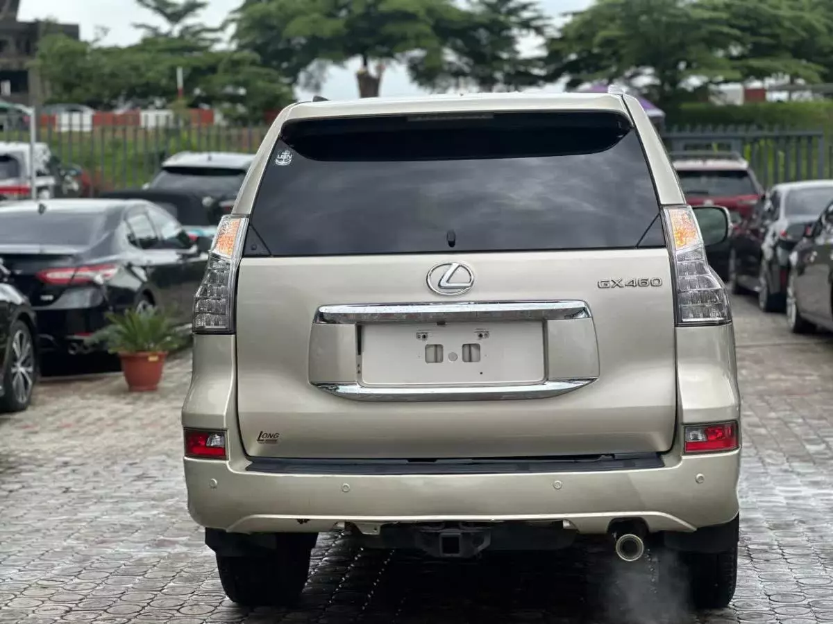 Lexus GX 460   - 2011