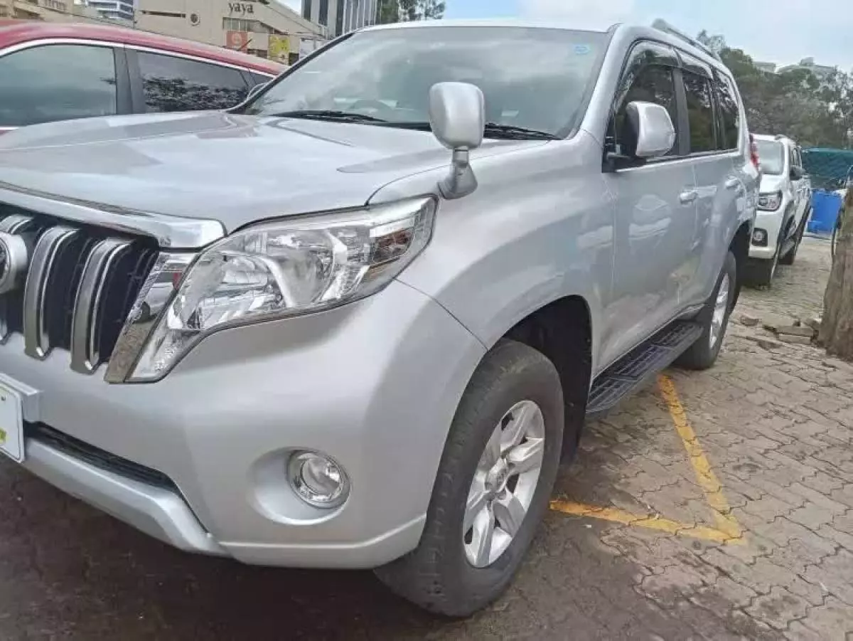 Toyota Landcruiser Prado   - 2016