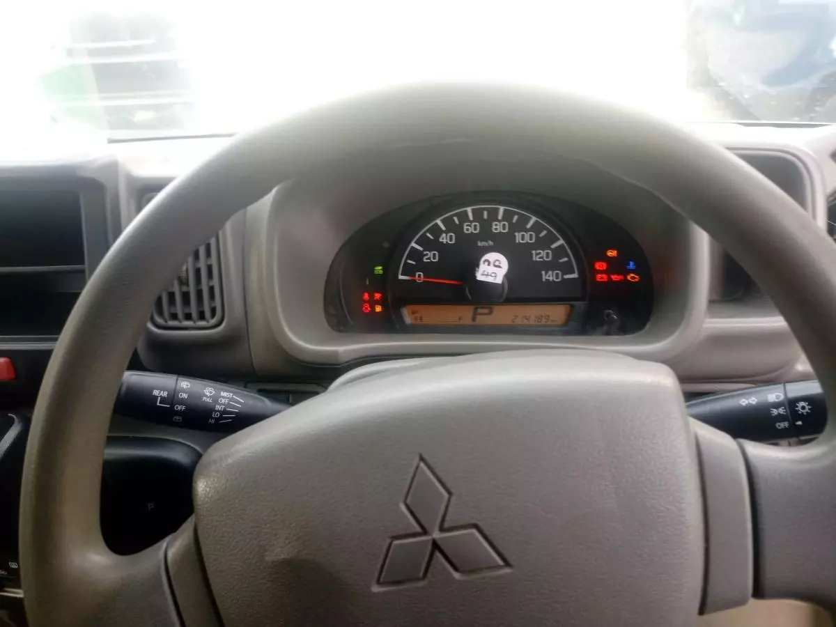 Mitsubishi Minicab   - 2015