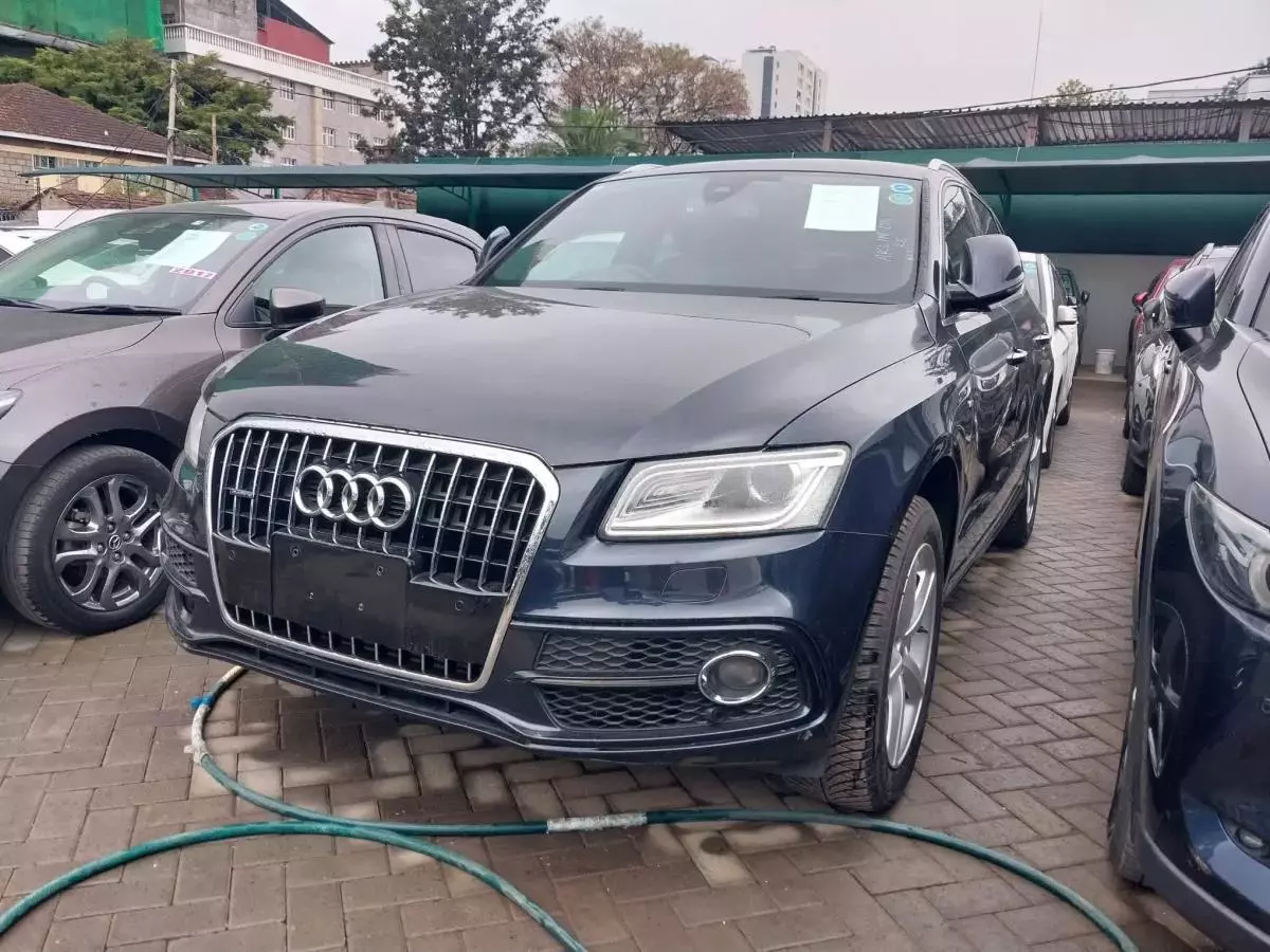 Audi Q5   - 2016