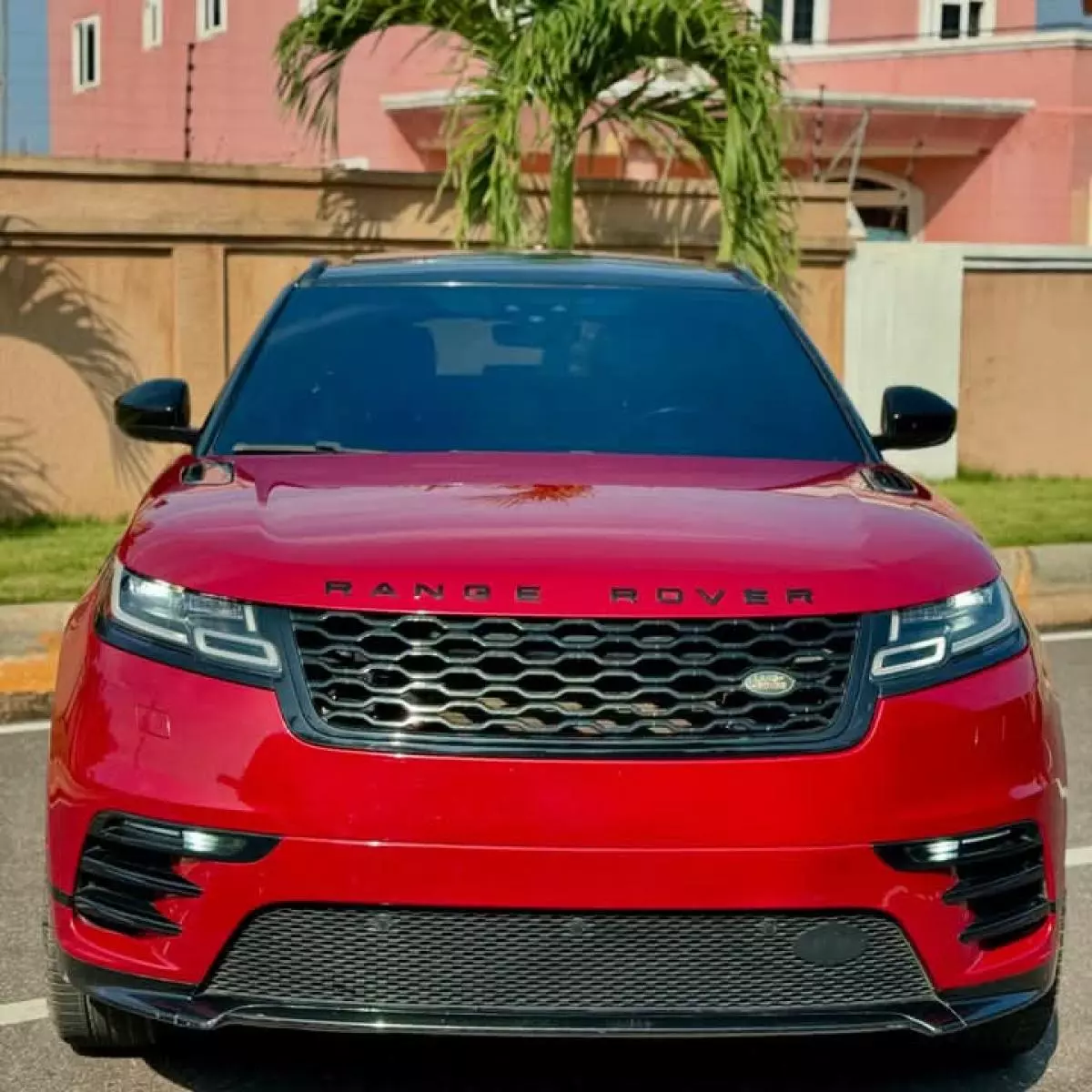 Land Rover Range Rover Velar   - 2019