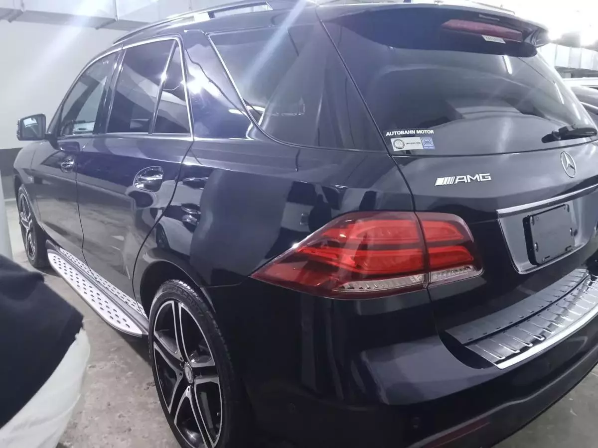 Mercedes-Benz GLE 43 AMG   - 2017