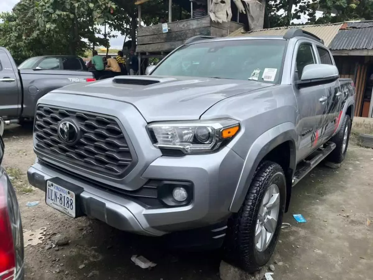 Toyota Tacoma   - 2021