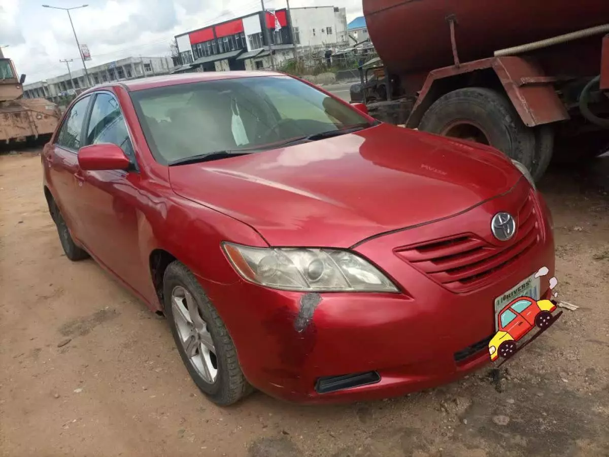 Toyota Camry - 201