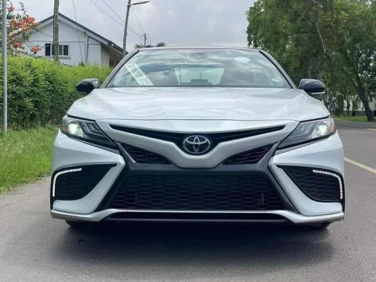 Toyota Camry   - 2023