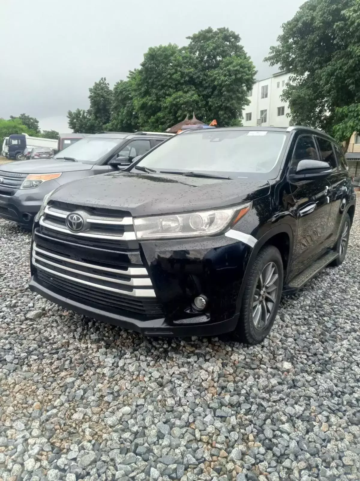 Toyota Highlander   - 2019