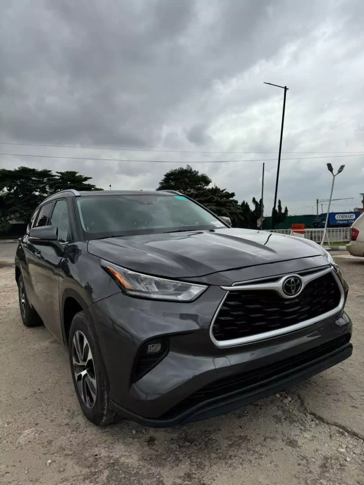 Toyota Highlander   - 2021