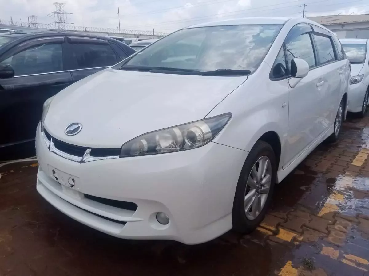 Toyota Wish   - 2009