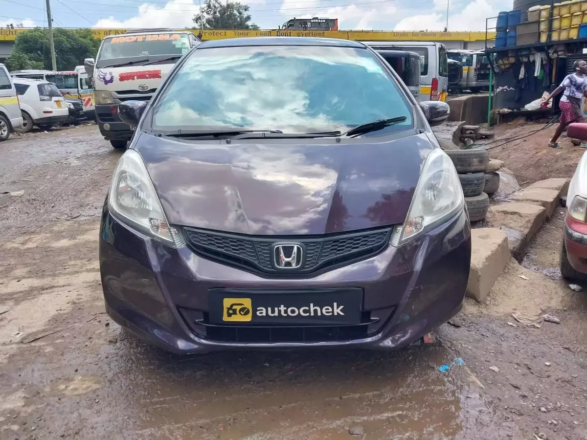 Honda Fit   - 2012