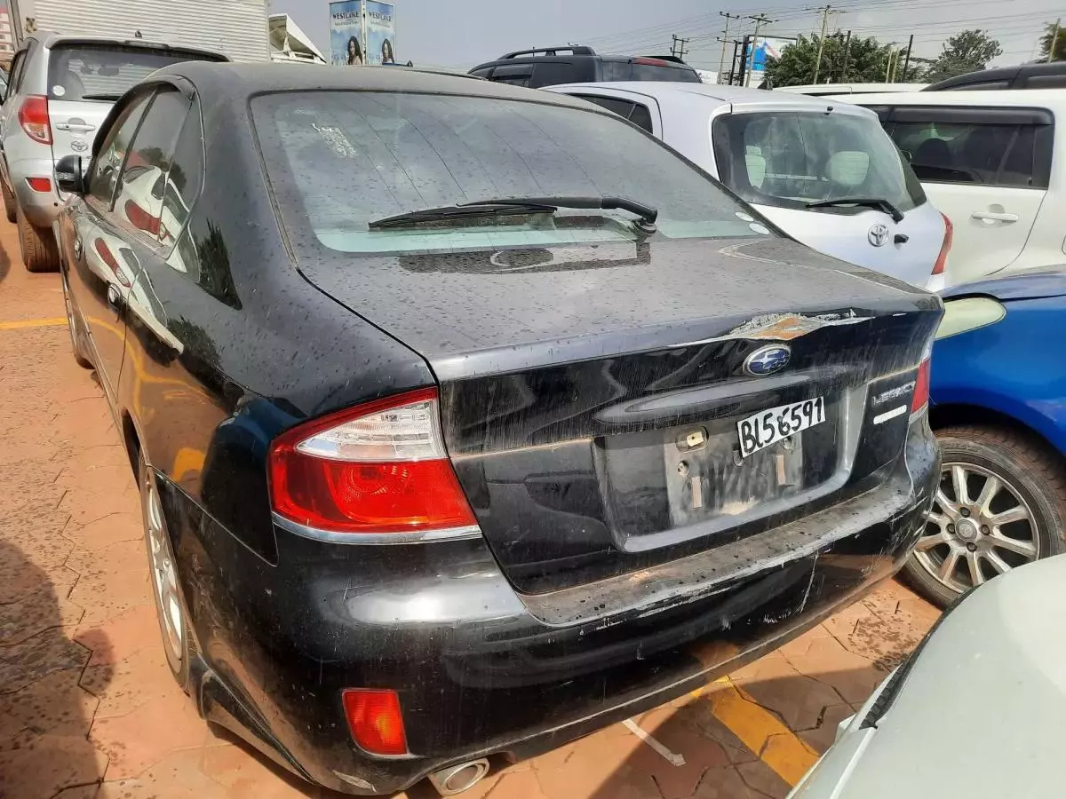 Subaru Legacy   - 2007