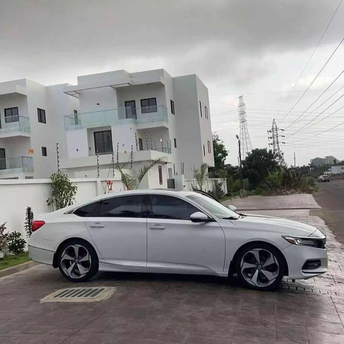 Honda Accord   - 2018