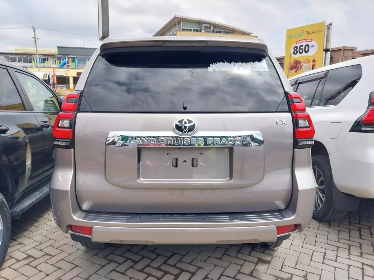 Toyota Landcruiser prado TX   - 2017